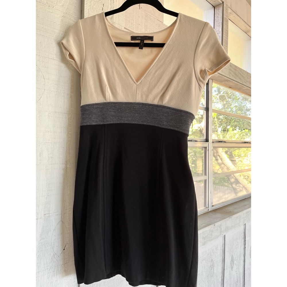 BCBG MAXAZRIA Cream, grey, and black color block dress 🖤🤍